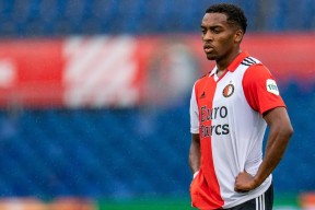 凯时app下载 - 费耶诺德训练开放日，转会期复出首秀引欢呼，葡超在即，纪律约束更严格