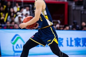 凯时尊龙 -CBA常规赛关键时刻再迎强敌，夏洛特黄蜂刷新队史纪录，主帅态度——质疑声仍在，临场指挥获称赞的简单介绍