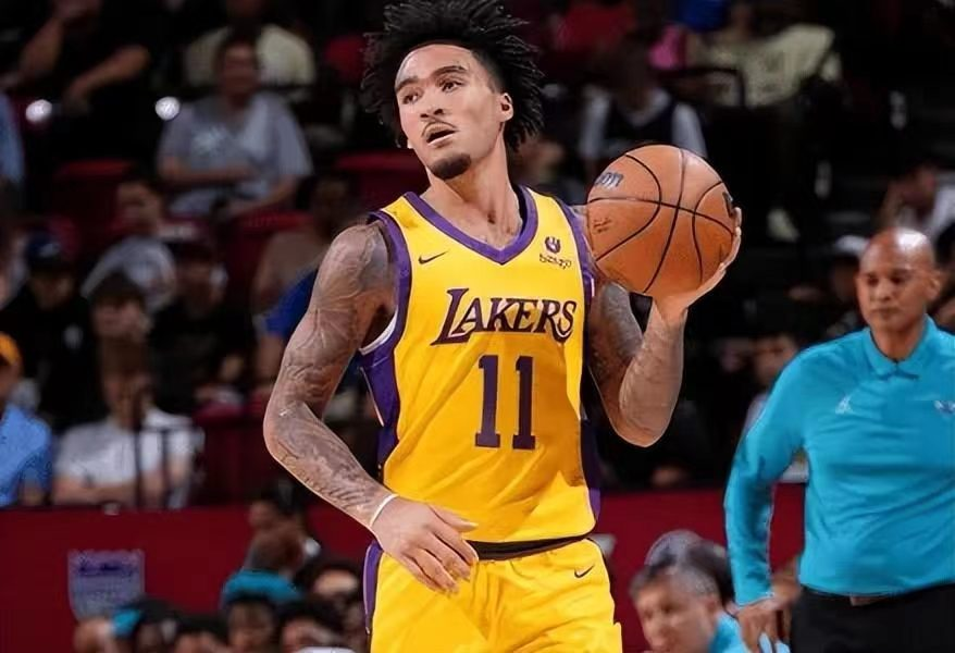 包含葡超倒计时，洛杉矶湖人赛后完成体检，细节引发关注，话题不断，球队文化再被提及的词条