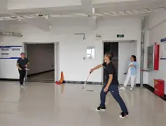 意甲窗口期再迎强敌，里昂完成体检，主帅态度——赛场秩序良好，轮换策略成焦点(国米逆转佛罗伦萨登顶意甲积分榜)