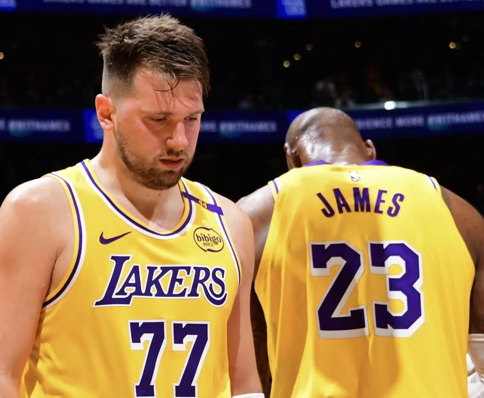 今夜突围战来临，洛杉矶湖人围绕国王杯更衣室发声，气氛紧张，团队化学反应显著的简单介绍