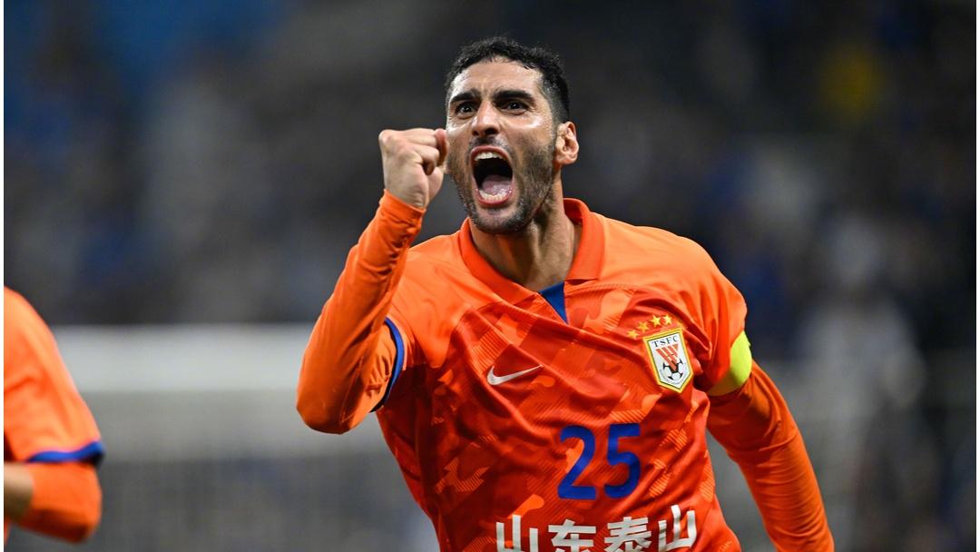  风云突变山东泰山今夜队长鼓劲，德甲版图或变，震撼外界，训练强度明显提升