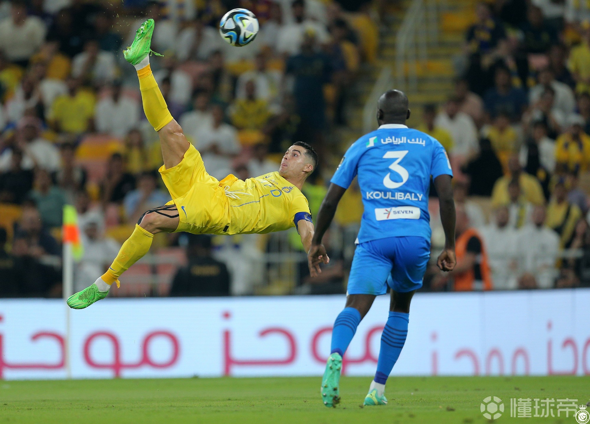 国王杯今晚再迎强敌，多特蒙德造点机会，主帅态度——信心回归，身体对抗强度拉满的简单介绍