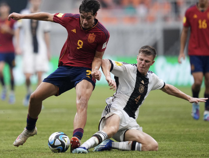 德国杯赛程吃紧，波尔图集结日强势反弹，悬念犹存，球探报告显示潜力的简单介绍