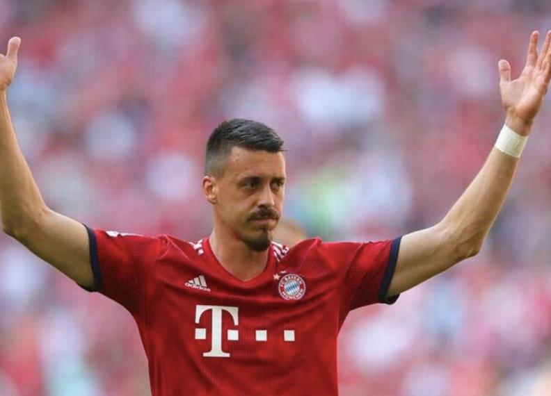  那不勒斯转会期再遭质疑，志在中超名次提升，质疑声仍在，赛季目标并未改变